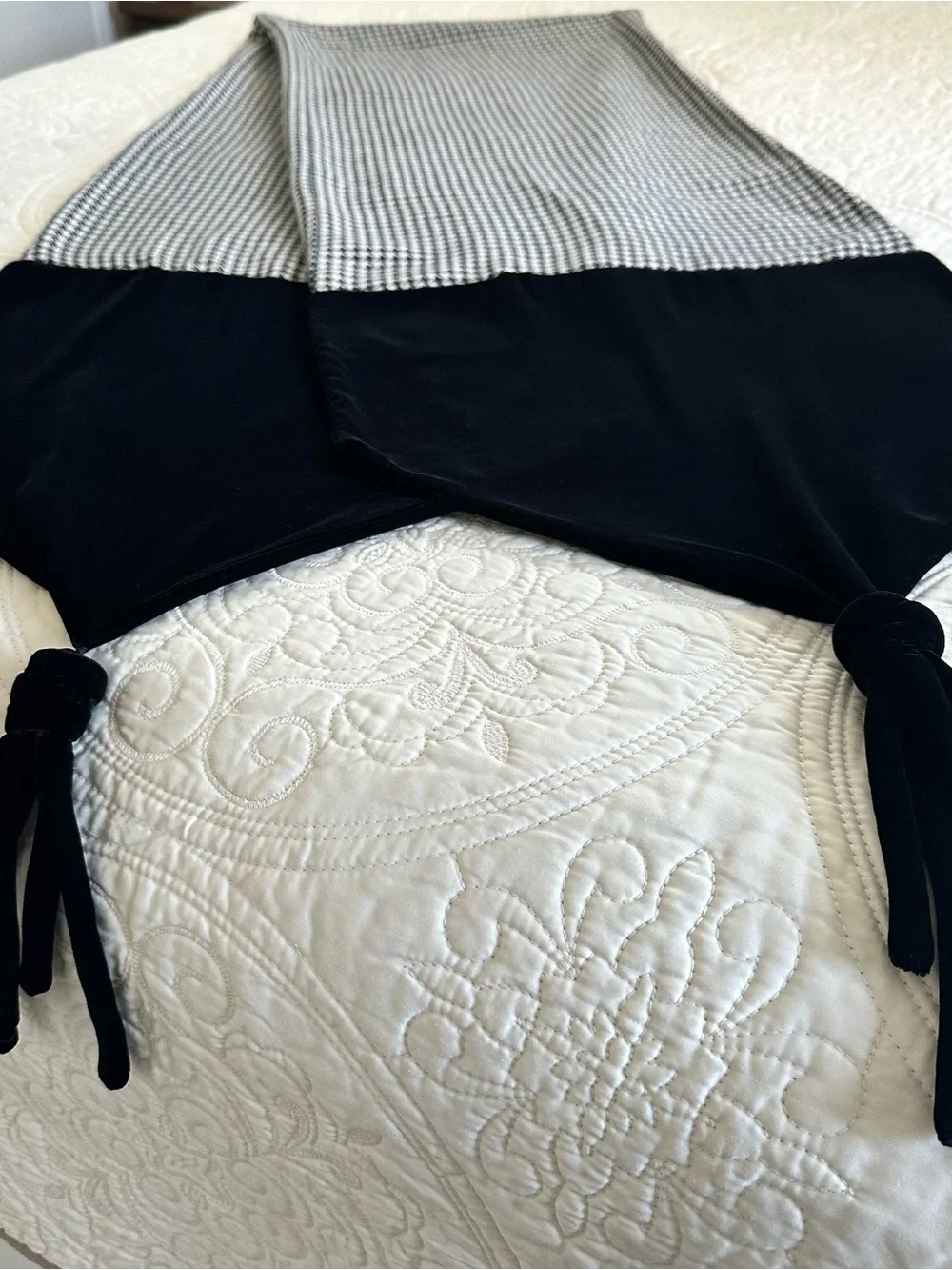 Ellen Raines Martin Black and White Houndstooth  & Velvet Scarf